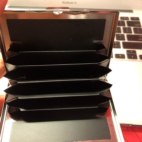 🌺Credit Card/ID Holder🌺 - Picture 7 of 8